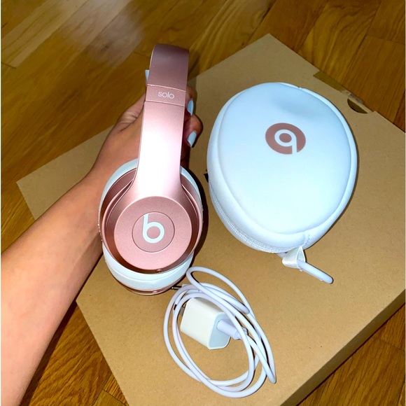 Beats headphones - Picture 1 of 4